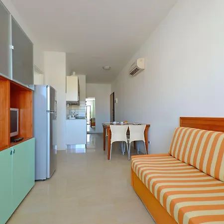 Ideal And Equipped Flat Near The Centre